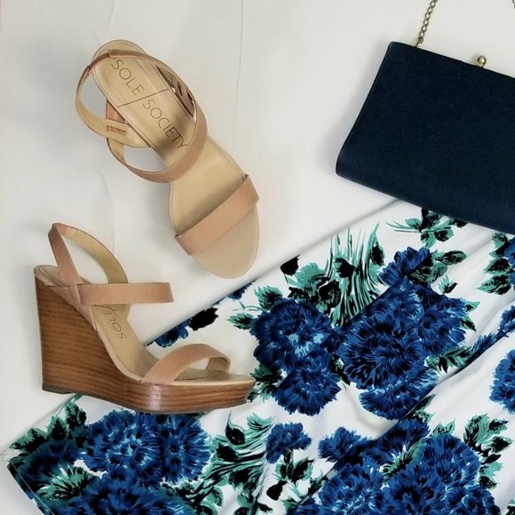 FIND THESE BEAUTIES & SO MUCH MORE IN MY CLOSET! - Picture 3 of 5